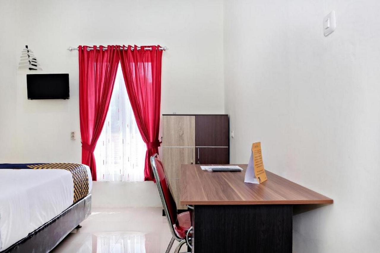 Homestay Danesti Syariah Near Bandara Sultan Hasanuddin Makassar Eksteriør bilde