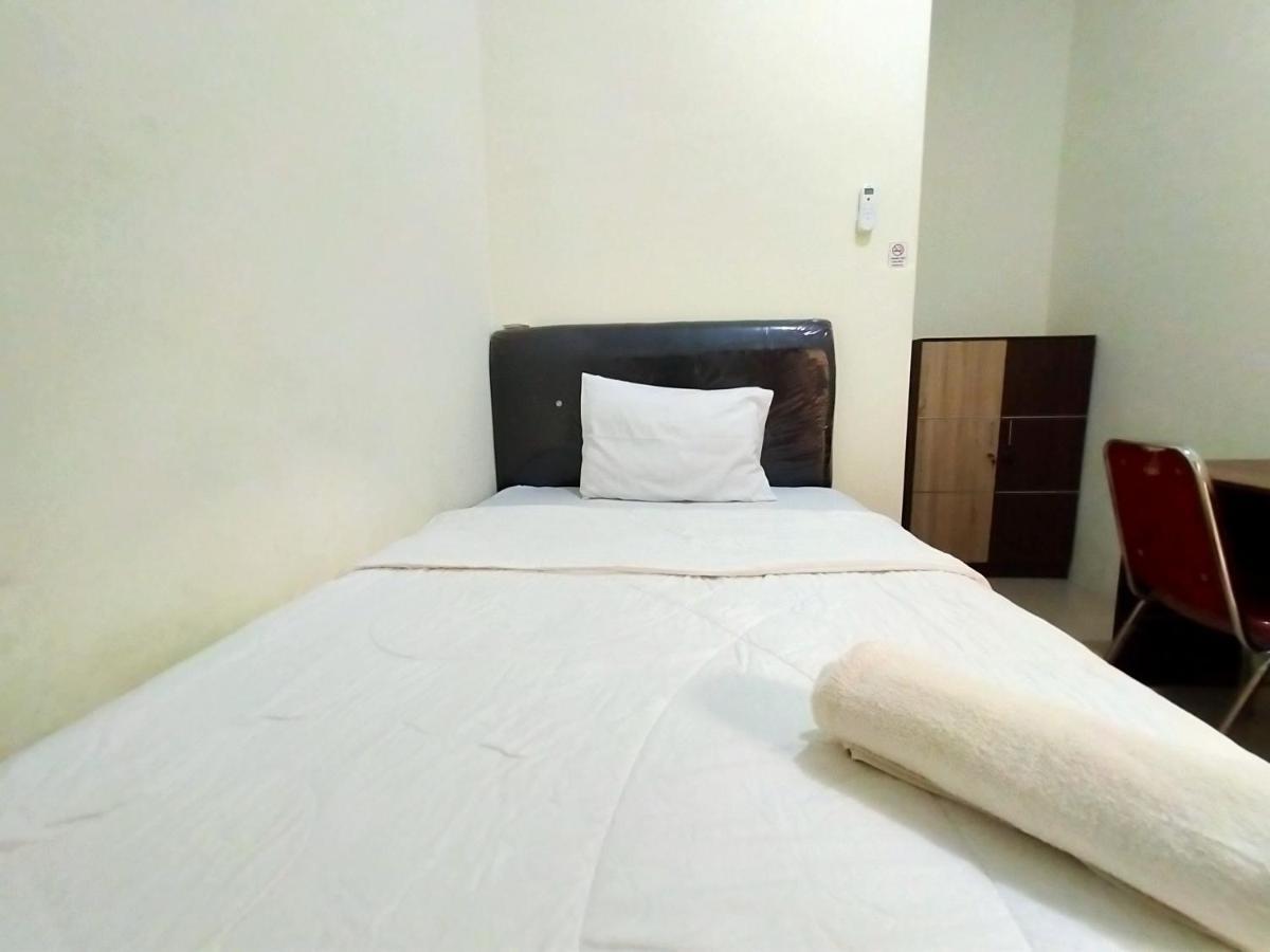 Homestay Danesti Syariah Near Bandara Sultan Hasanuddin Makassar Eksteriør bilde