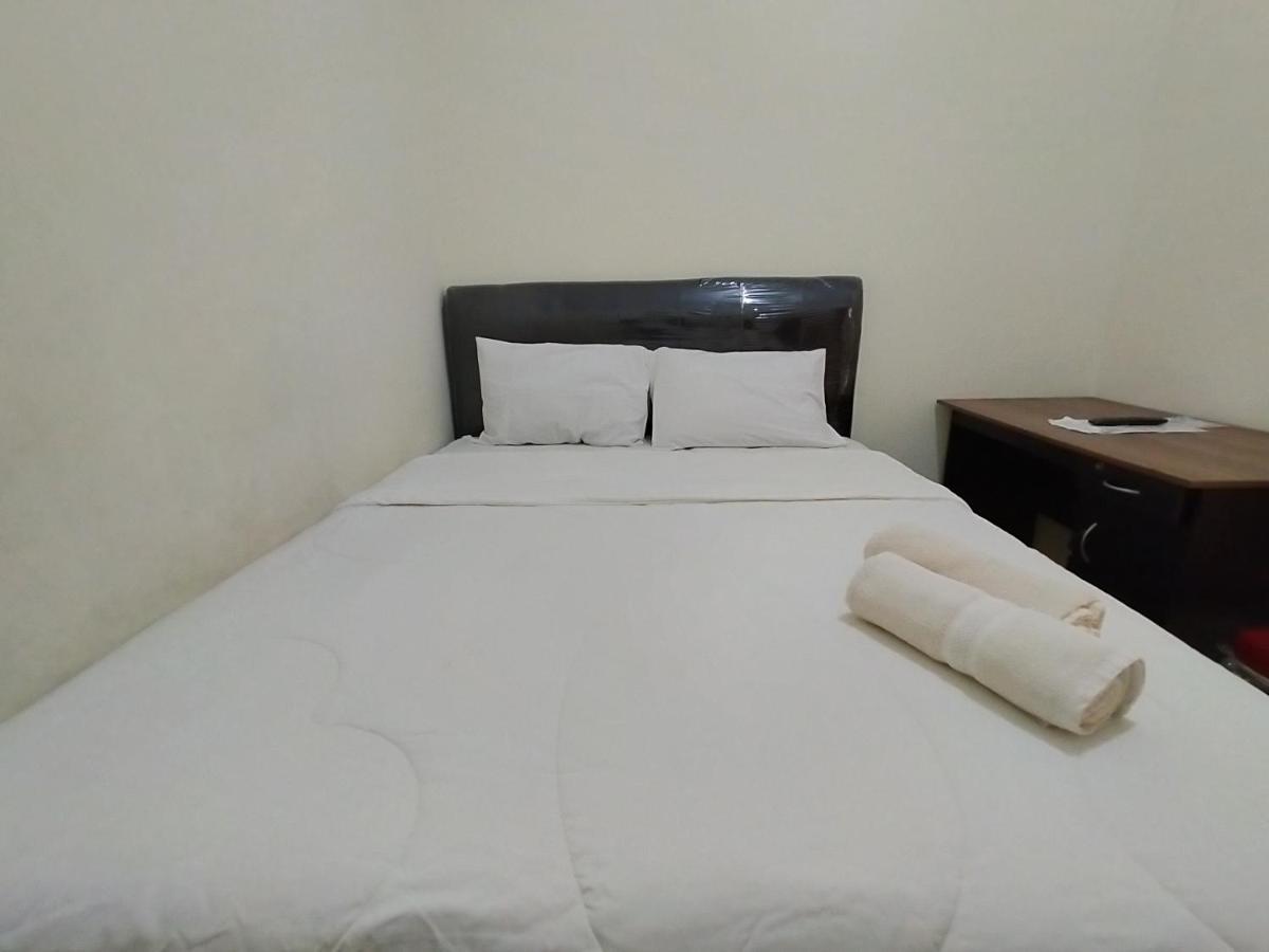 Homestay Danesti Syariah Near Bandara Sultan Hasanuddin Makassar Eksteriør bilde
