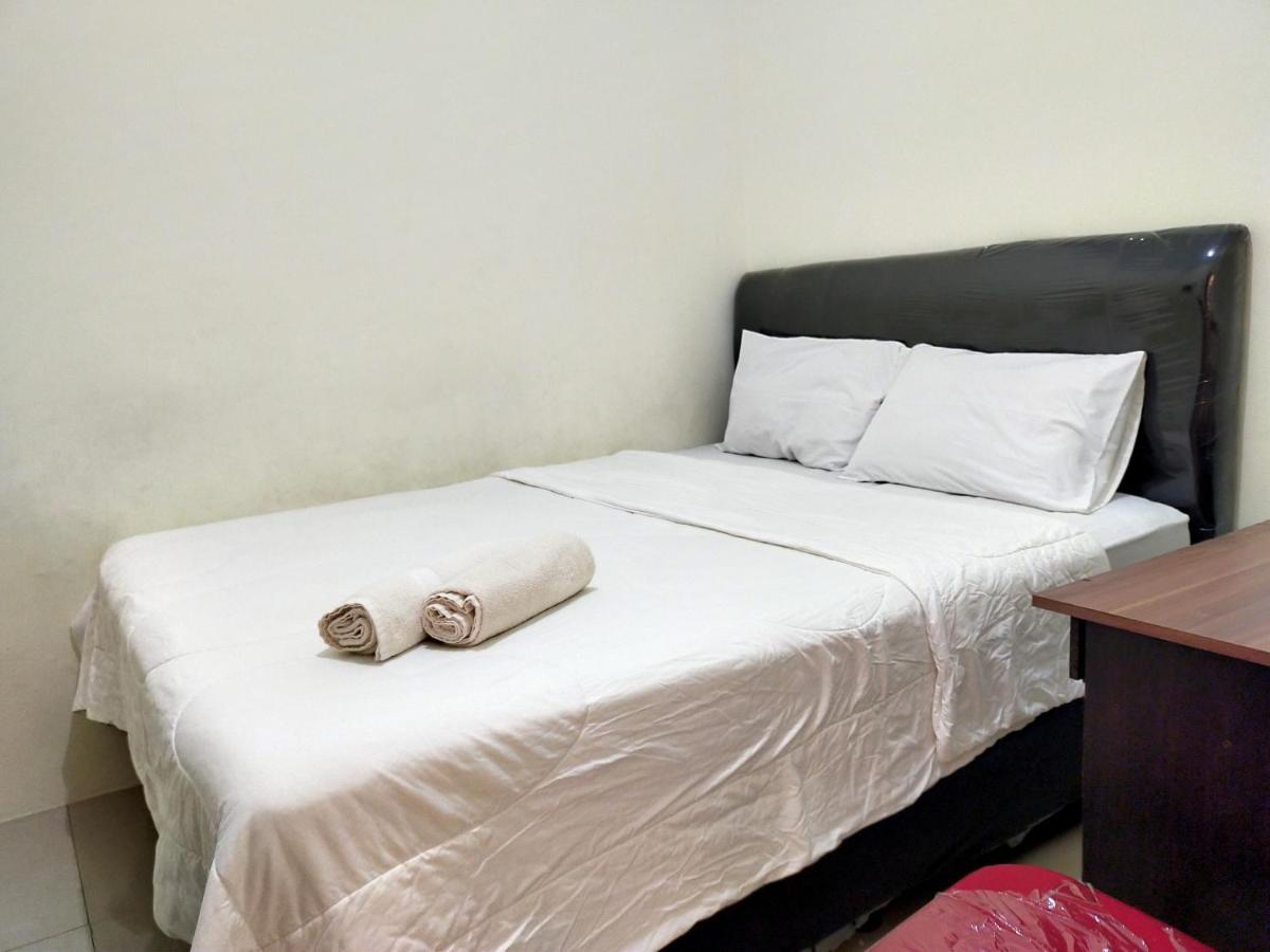 Homestay Danesti Syariah Near Bandara Sultan Hasanuddin Makassar Eksteriør bilde